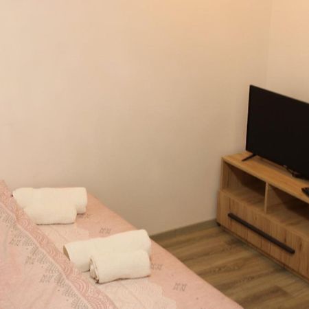 Eleon Motel Брезовица Экстерьер фото