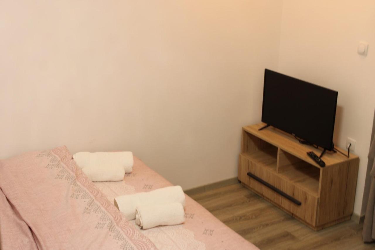 Eleon Motel Брезовица Экстерьер фото