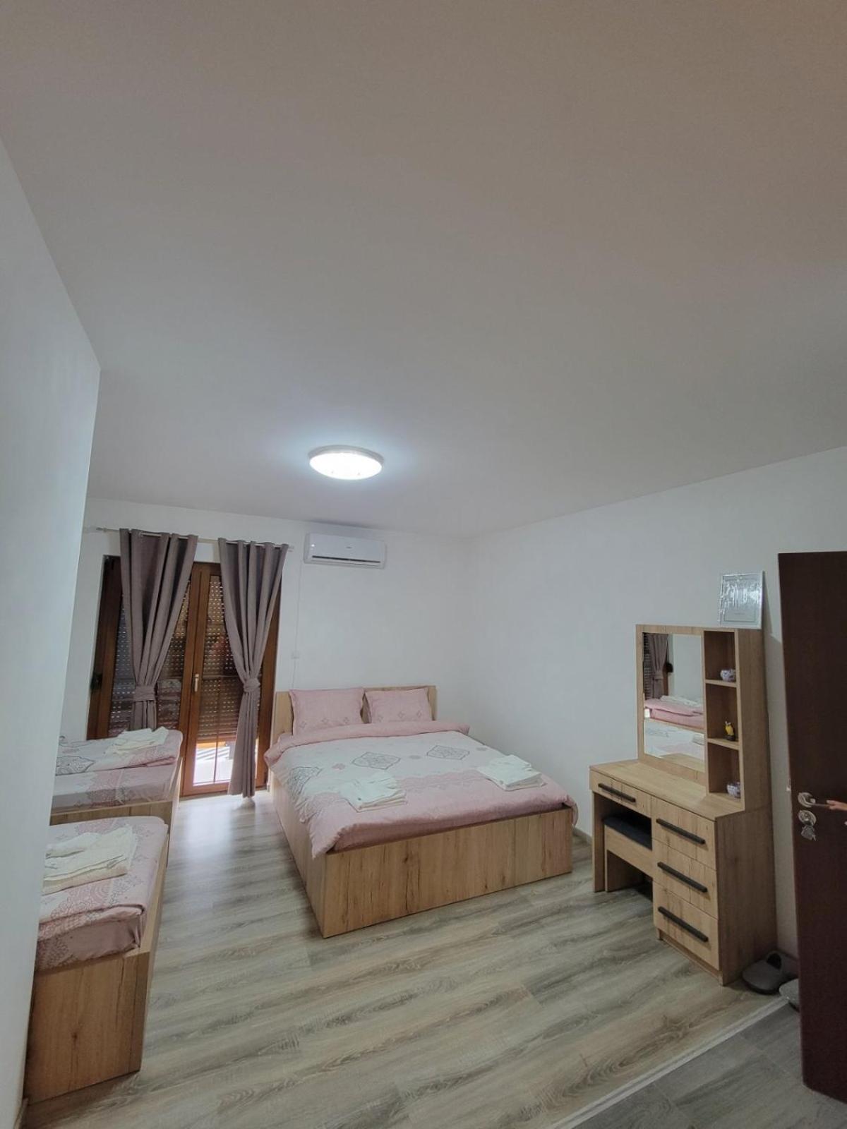Eleon Motel Брезовица Экстерьер фото