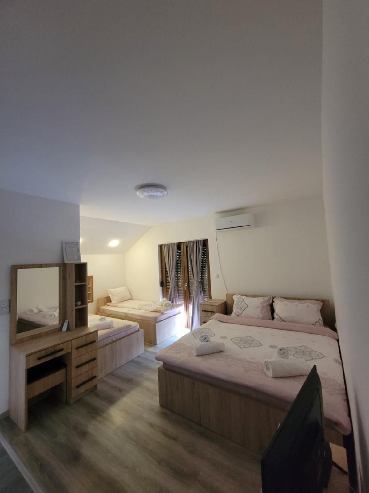 Eleon Motel Брезовица Экстерьер фото